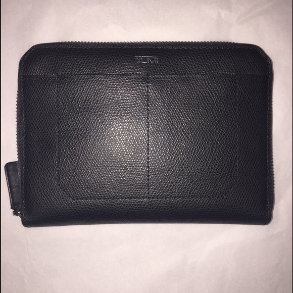 tumi passport wallet